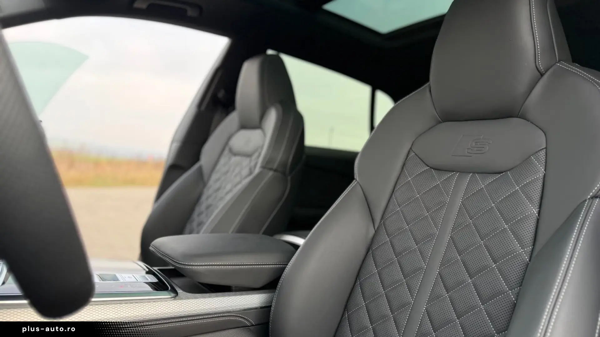 Audi Q8 TDI  STANDHEIZUNG AHK PANO HUD B&O