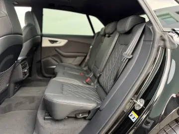 Audi Q8 TDI  STANDHEIZUNG AHK PANO HUD B&O