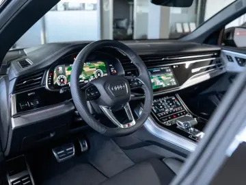Audi Q8 50 TDI quattro S-Line AHK PANO STHZ B&O GV5