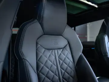 Audi Q8 50 TDI quattro S-Line AHK PANO STHZ B&O GV5