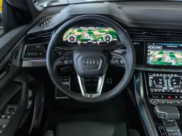 Audi Q8 50 TDI quattro S-Line AHK PANO STHZ B&O GV5