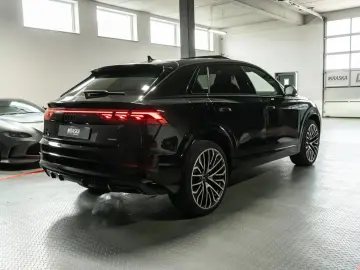 Audi Q8 50 TDI quattro S-line AHK B&O HUD PANO STHZ