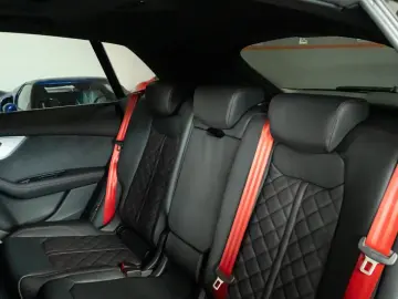 Audi Q8 50 TDI quattro S-line AHK B&O HUD PANO STHZ