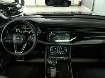 Audi Q8 50 TDI quattro S-line AHK B&O HUD PANO STHZ