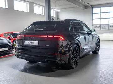 Audi Q8 3.0 TDI quattro LASER AHK SHZ PANO B&O STHZ