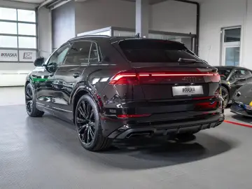 Audi Q8 3.0 TDI quattro LASER AHK SHZ PANO B&O STHZ