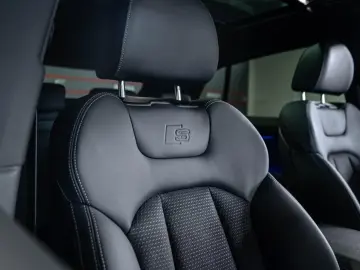 Audi Q8 3.0 TDI quattro LASER AHK SHZ PANO B&O STHZ