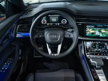 Audi Q8 3.0 TDI quattro LASER AHK SHZ PANO B&O STHZ