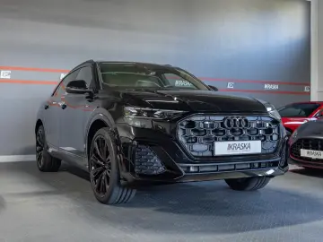 Audi Q8 50 TDI quattro S-Line AHK LHZ PANO B&O STHZ