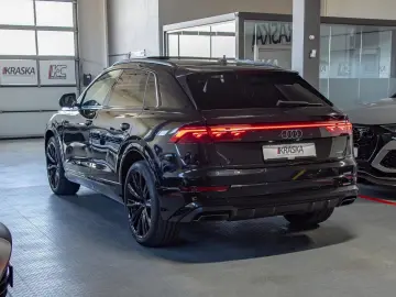 Audi Q8 50 TDI quattro S-Line AHK LHZ PANO B&O STHZ