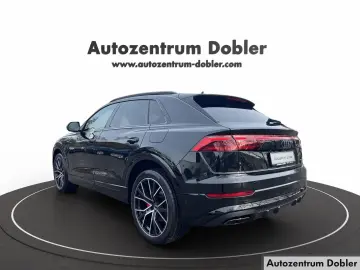 Audi Q8 Hybrid S-line business 290kW AHK ACC Pano 22
