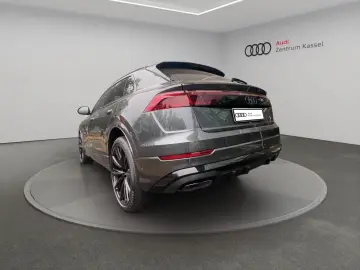 Audi Q8 SUV TFSI e qu. 360 kW AHK HuD Pano B&O Matrix