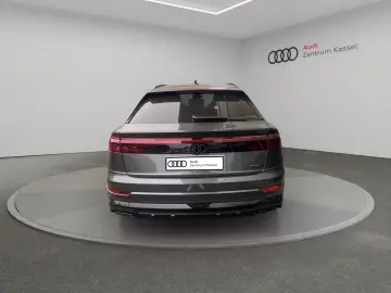 Audi Q8 SUV TFSI e qu. 360 kW AHK HuD Pano B&O Matrix