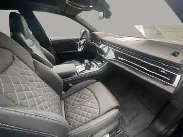 Audi Q8 SUV TFSI e qu. 360 kW AHK HuD Pano B&O Matrix
