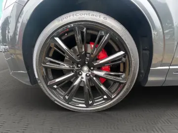 Audi Q8 SUV TFSI e qu. 360 kW AHK HuD Pano B&O Matrix