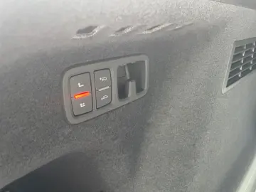 Audi Q8 SUV TFSI e qu. 360 kW AHK HuD Pano B&O Matrix