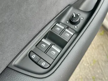 Audi Q8 TDI qu S LINE EXCLUSIVE AHK STANDHZ B&O HuD
