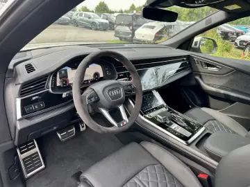 Audi Q8 TDI qu S LINE EXCLUSIVE AHK STANDHZ B&O HuD