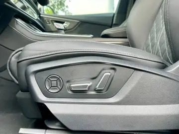 Audi Q8 TDI qu S LINE EXCLUSIVE AHK STANDHZ B&O HuD