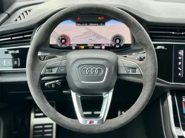 Audi Q8 TDI qu S LINE EXCLUSIVE AHK STANDHZ B&O HuD