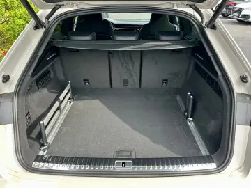 Audi Q8 TDI qu S LINE EXCLUSIVE AHK STANDHZ B&O HuD