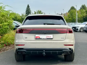 Audi Q8 TDI qu S LINE EXCLUSIVE AHK STANDHZ B&O HuD