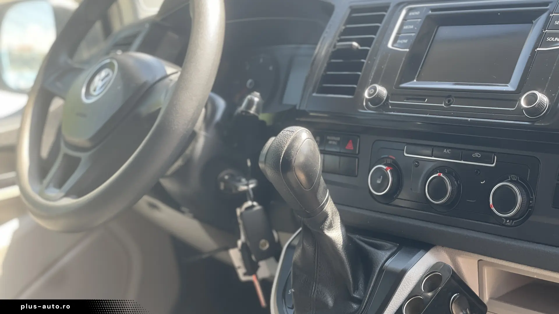 Volkswagen Transporter T6 2.0 TDI Varianta Lunga