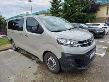 Opel Zafira Life   Vivaro C  - masina familiei