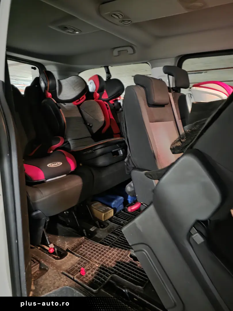Opel Zafira Life   Vivaro C  - masina familiei