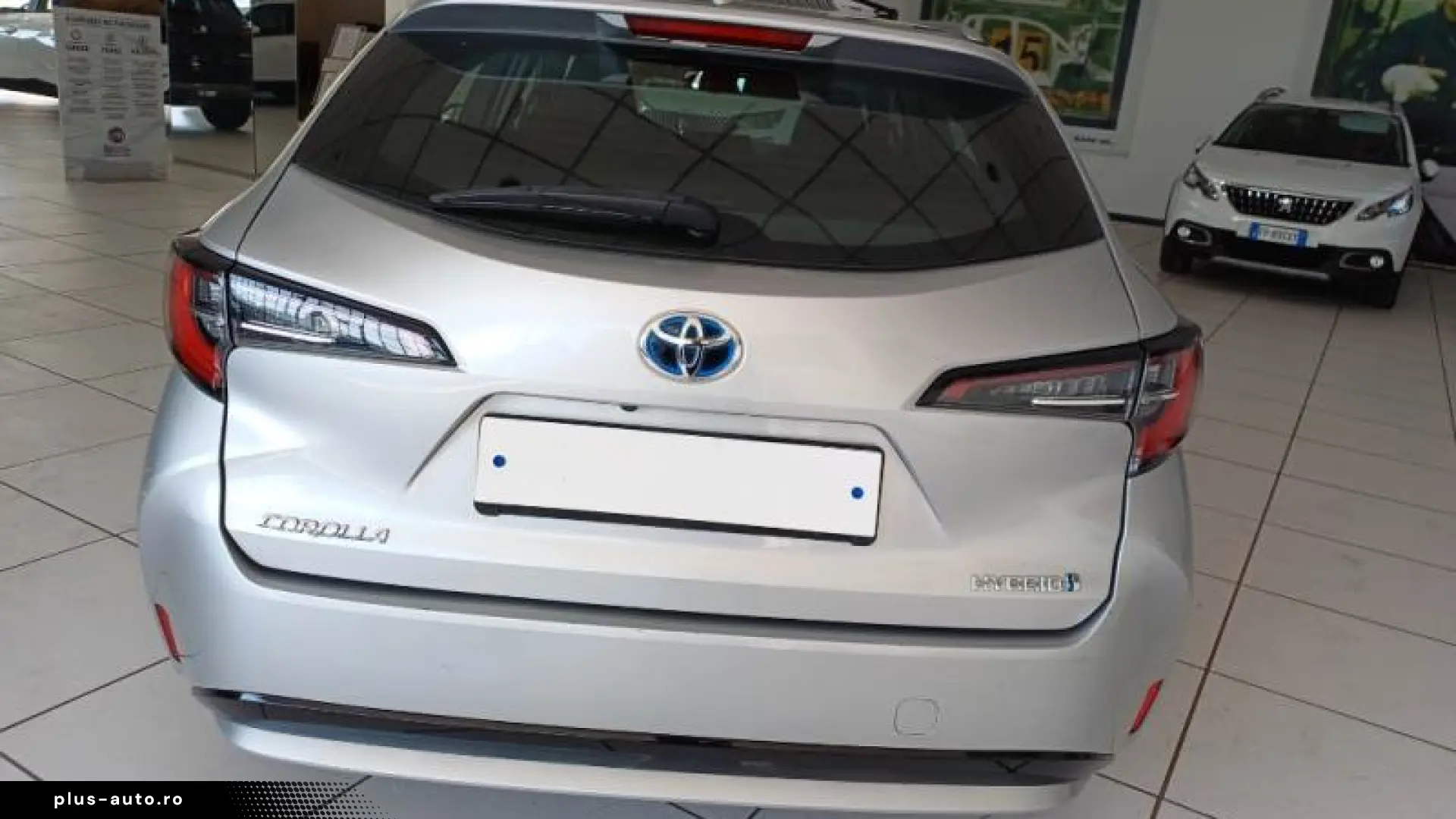 Toyota Corolla 1.8 Hybrid Touring Sport echipare Bussines