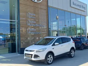 Ford Kuga 1.5 benzina 182 Cp At 4WD Titanium