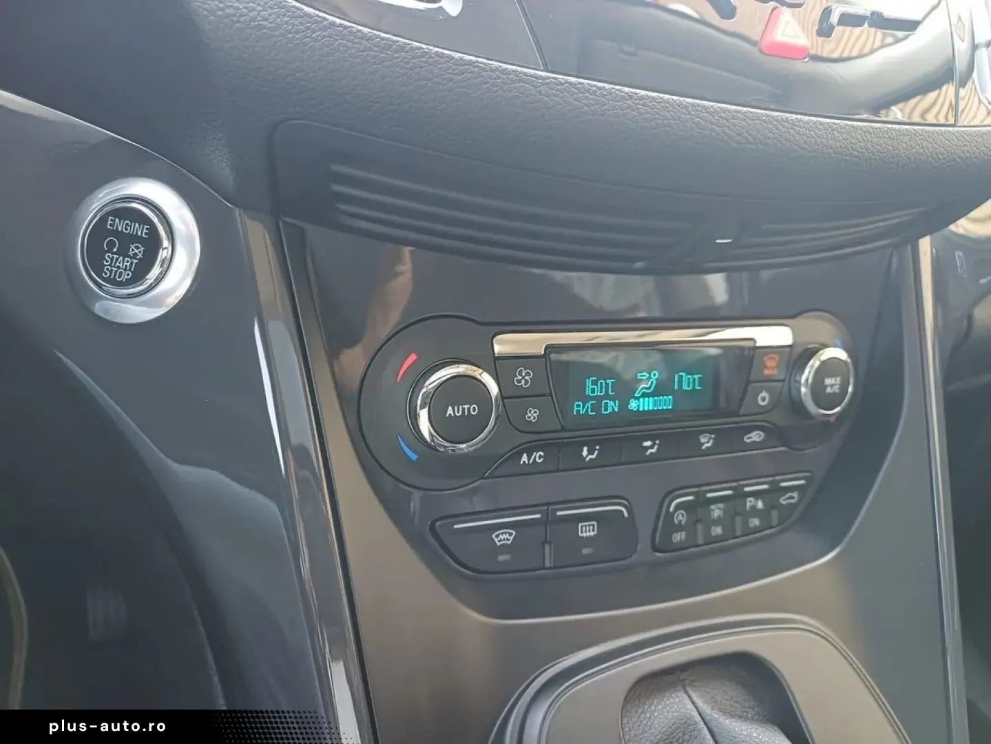 Ford Kuga 1.5 benzina 182 Cp At 4WD Titanium
