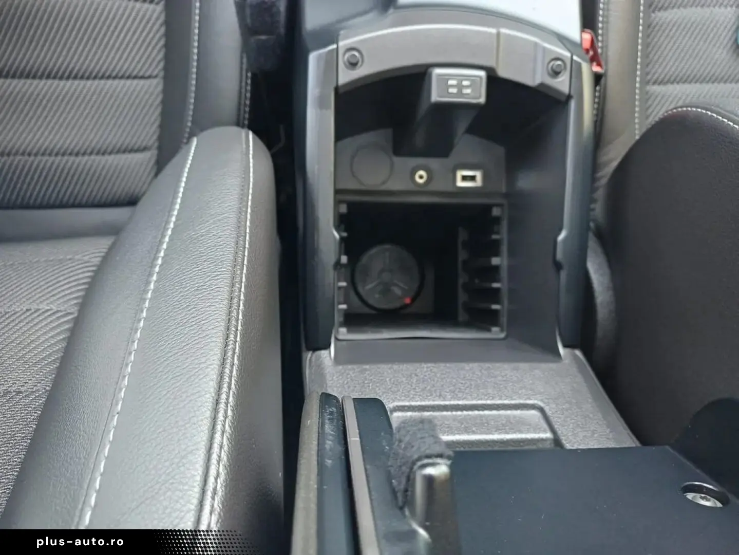 Ford Kuga 1.5 benzina 182 Cp At 4WD Titanium