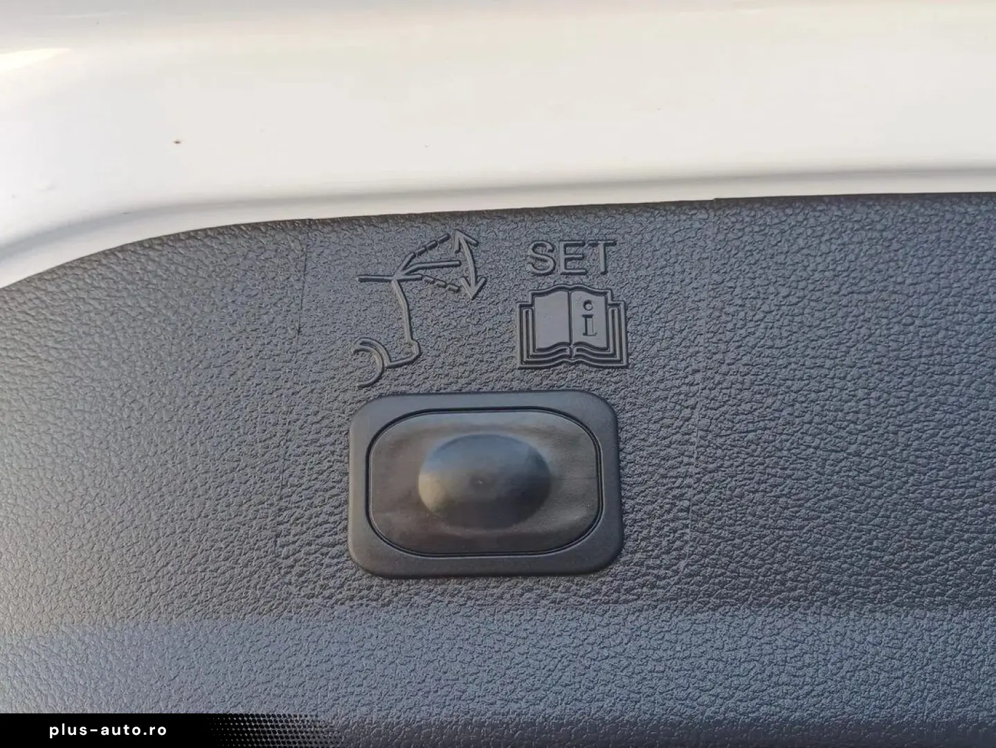 Ford Kuga 1.5 benzina 182 Cp At 4WD Titanium