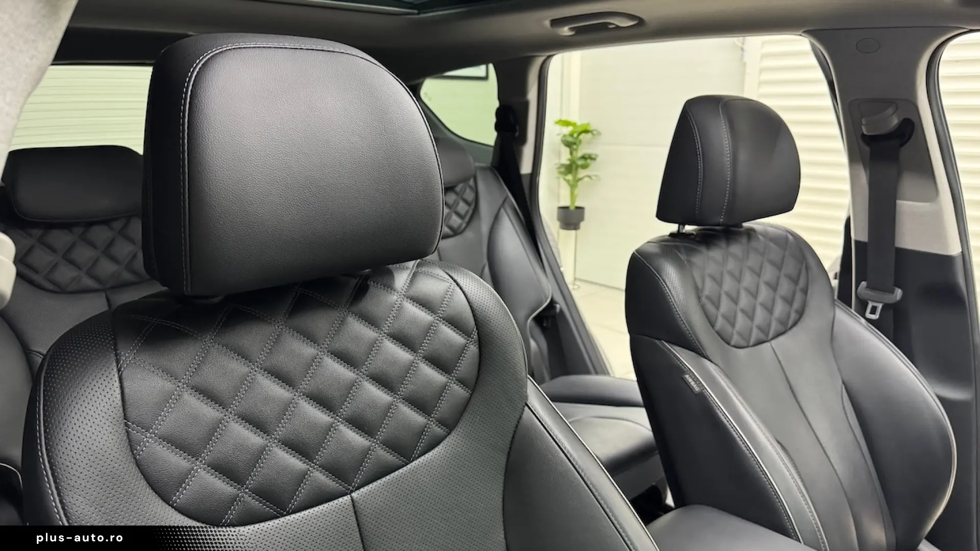 Hyundai SantaFe Plug-in hybrid 4WD 265 CP Luxury