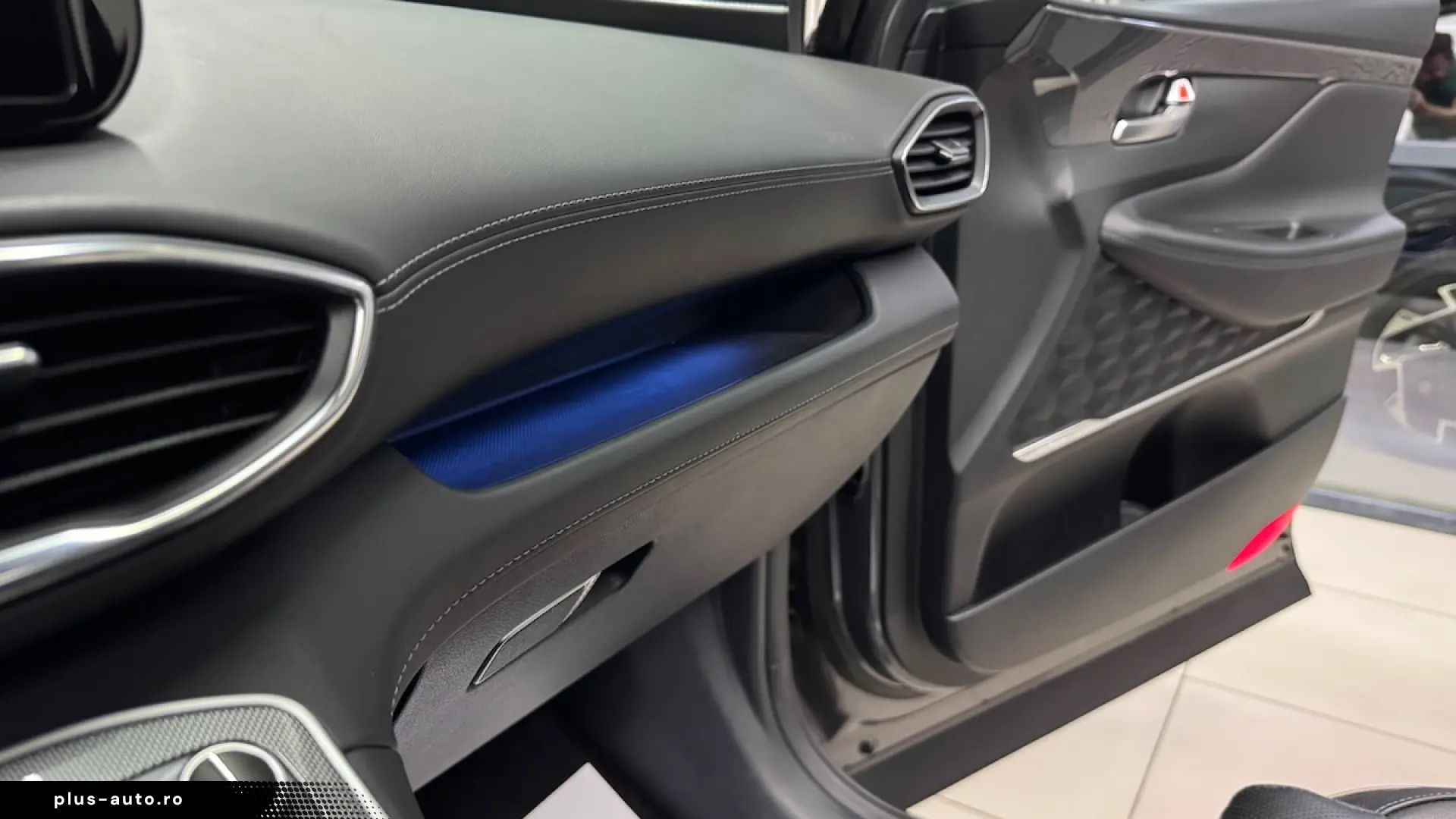 Hyundai SantaFe Plug-in hybrid 4WD 265 CP Luxury