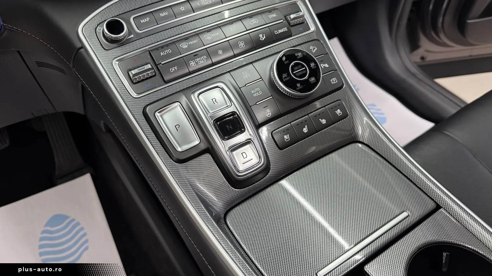 Hyundai SantaFe Plug-in hybrid 4WD 265 CP Luxury