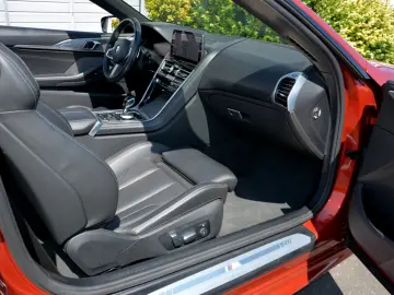 BMW 840i Cabrio SUNSET ORANGE