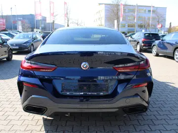 BMW 840i xDrive Gran Coupé Carbon Package Head-Up