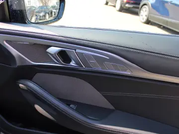 BMW 840i xDrive Gran Coupé Carbon Package Head-Up