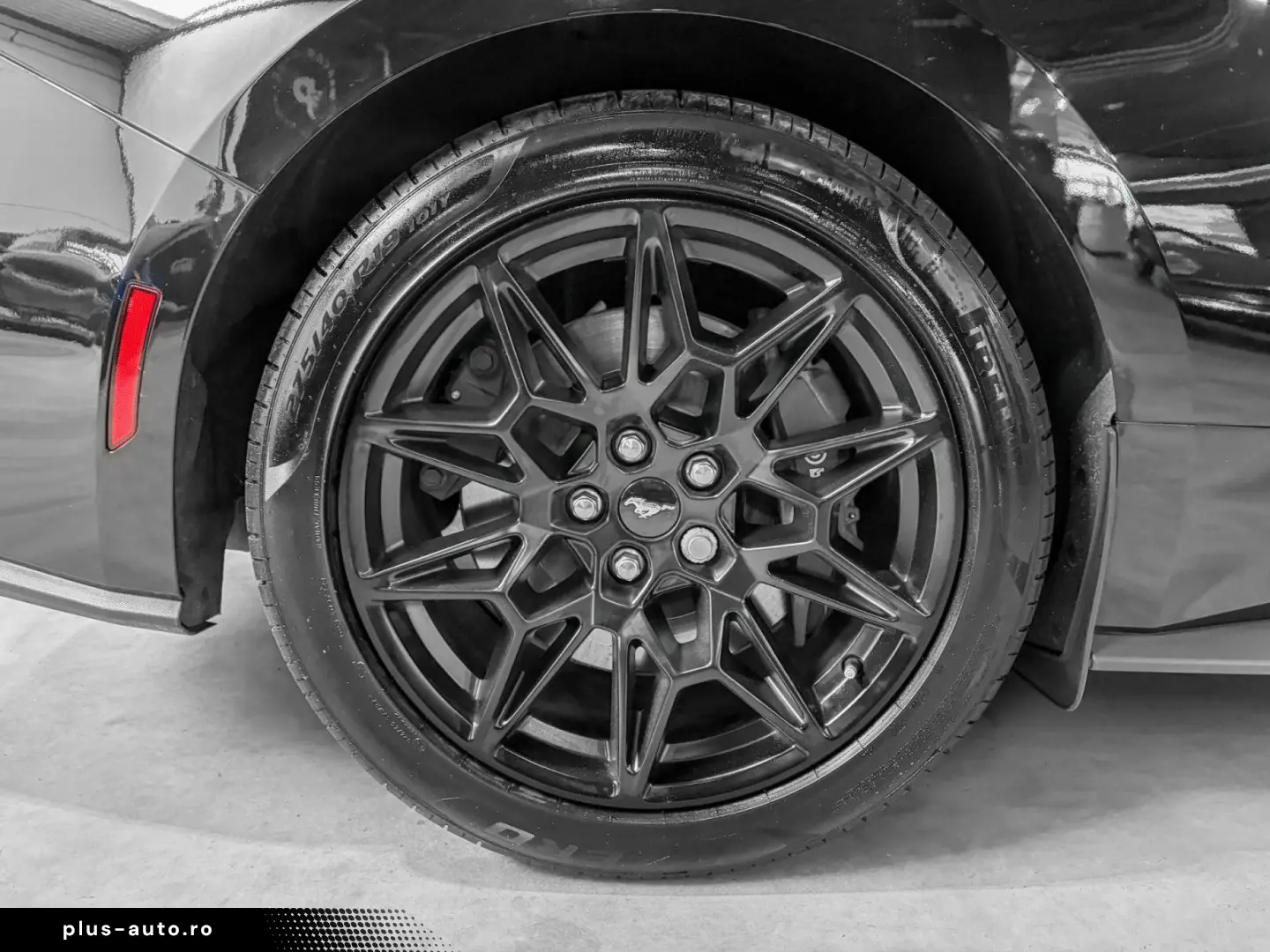 FORD Mustang Mustang Fastback 5.0 V8 GT  MAGNERIDE