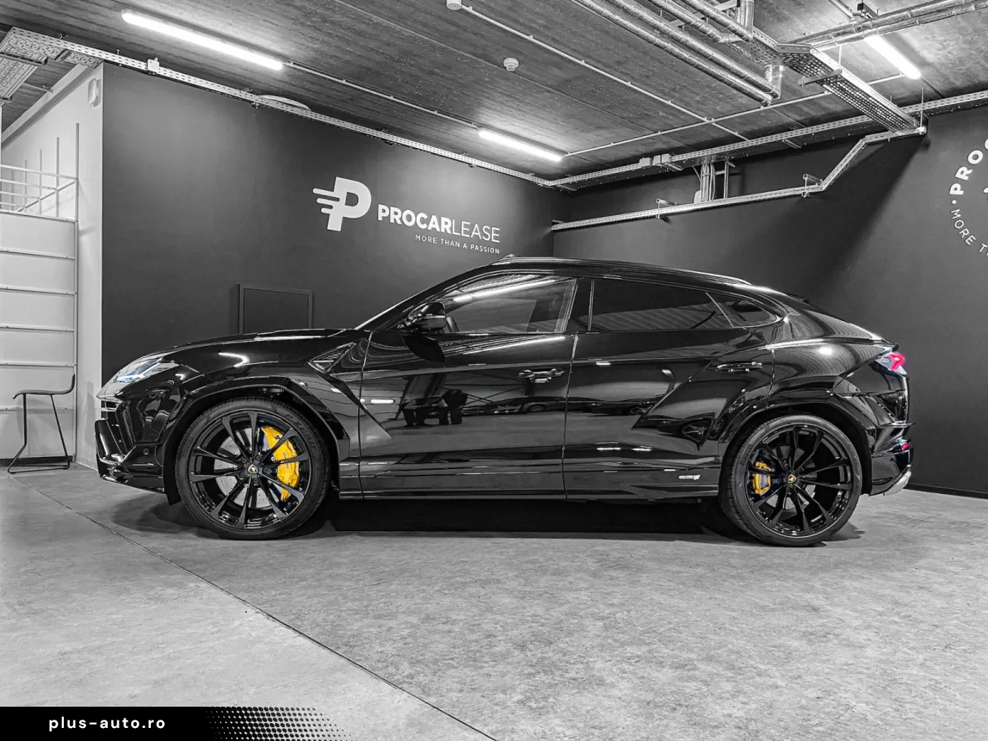 LAMBORGHINI Urus URUS S  AKRAPOVIC B&O 3d 23  PANO XPEL MY24