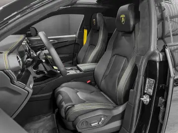 LAMBORGHINI Urus URUS S  AKRAPOVIC B&O 3d 23  PANO XPEL MY24