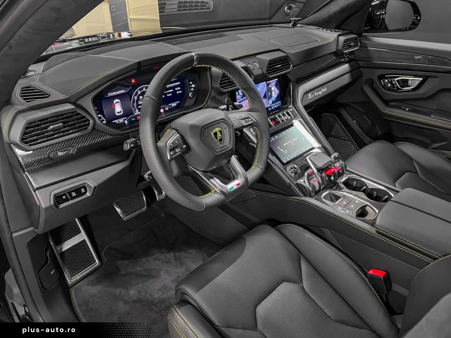 LAMBORGHINI Urus URUS S  AKRAPOVIC B&O 3d 23  PANO XPEL MY24