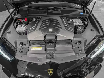 LAMBORGHINI Urus URUS S  AKRAPOVIC B&O 3d 23  PANO XPEL MY24