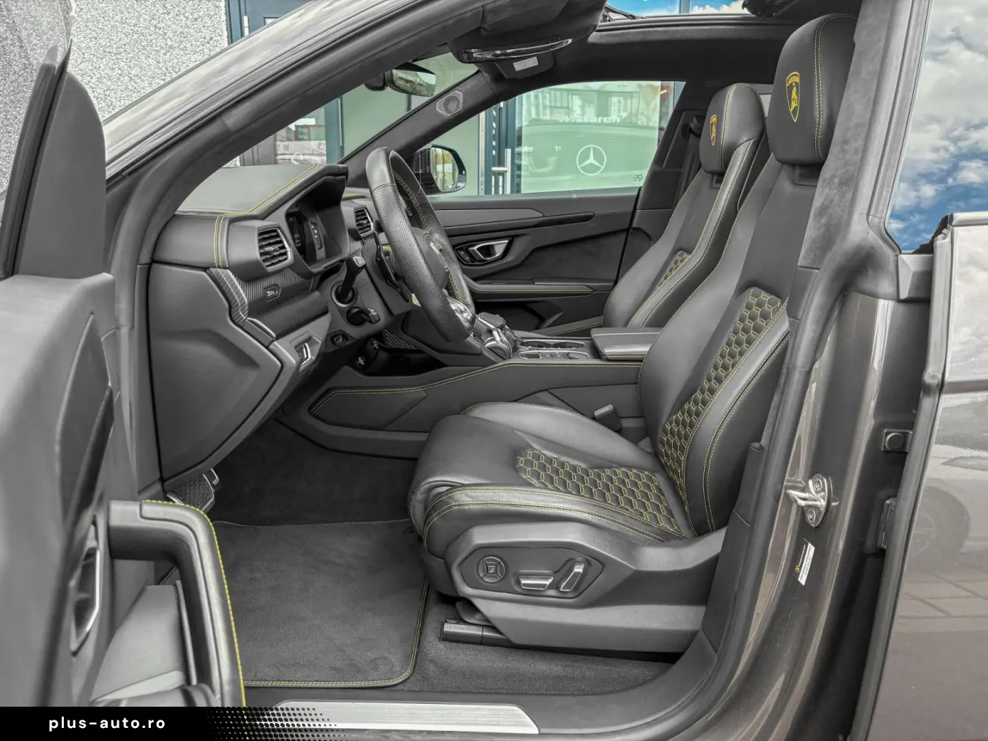 LAMBORGHINI Urus URUS S   Bang & Olufsen 3D   Carbone   23