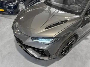 LAMBORGHINI Urus URUS S   Bang & Olufsen 3D   Carbone   23
