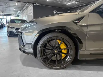 LAMBORGHINI Urus URUS S   Bang & Olufsen 3D   Carbone   23