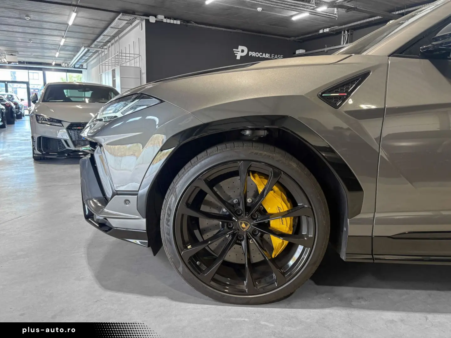 LAMBORGHINI Urus URUS S   Bang & Olufsen 3D   Carbone   23