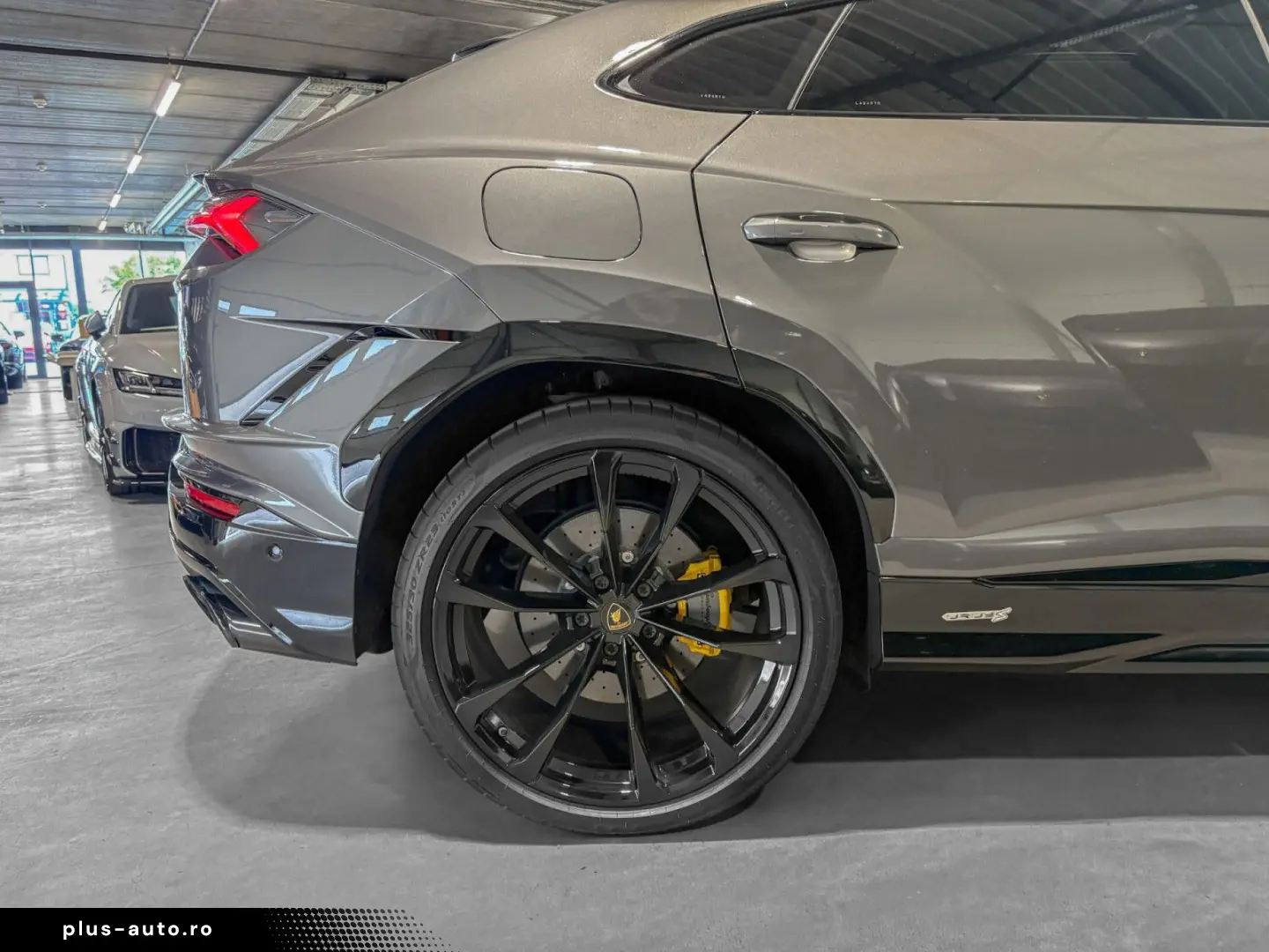 LAMBORGHINI Urus URUS S   Bang & Olufsen 3D   Carbone   23